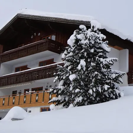 Bed and Breakfast Gaestehaus Almhof Zöblen