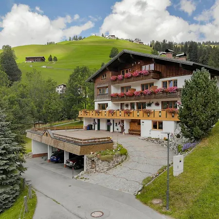 Bed & Breakfast Gaestehaus Almhof